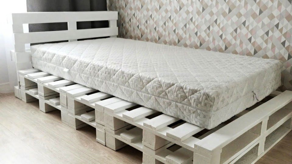 DIY Pallet Bed Frame Ideas: 30 Ideas & Step-by-Step Guide 20 Build Your Own Pallet Single Bed