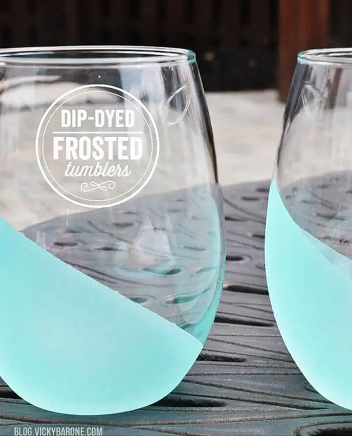 DIY Wedding Gifts: 25 Homemade Gift Ideas & Guide 20 DIY Dip dyed Frosted Tumblers for Wedding Gift 18