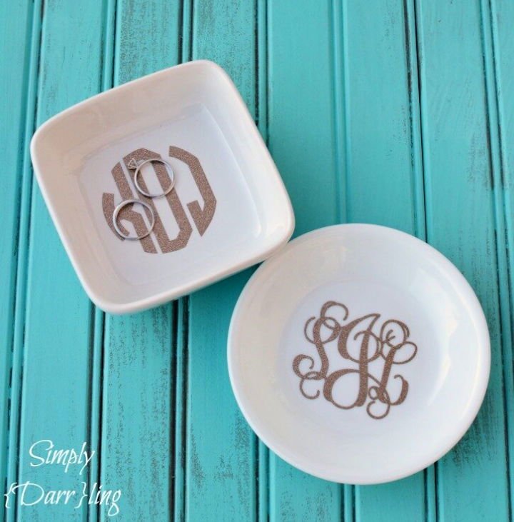 DIY Wedding Gifts: 25 Homemade Gift Ideas & Guide 9 DIY Monogram Ring Dish