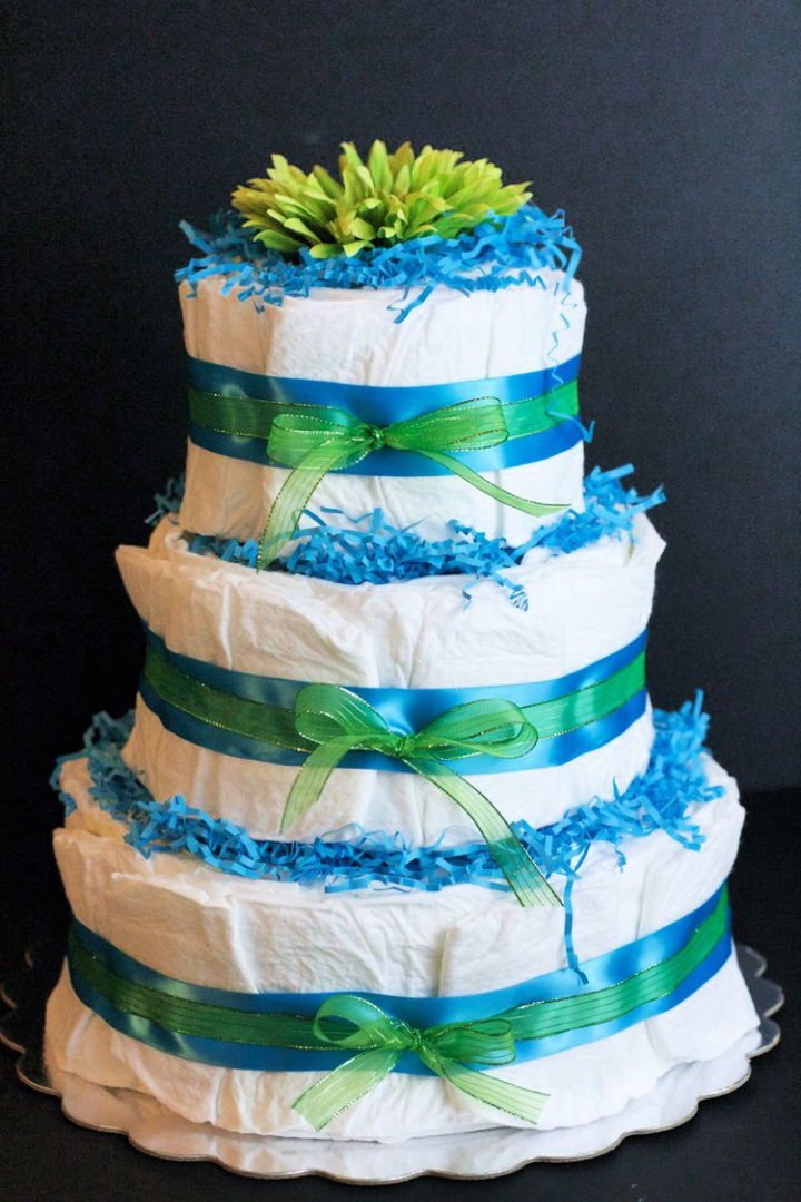 DIY Diaper Cake Ideas: 30 Easy Baby Shower Gift Guide 17 Make Your Own Diaper Cake