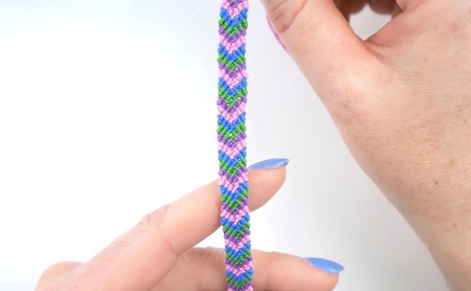 Crafting Personalized Bands:How to Make Friendship Bracelets for Beginners 6 chevron friendship bracelet