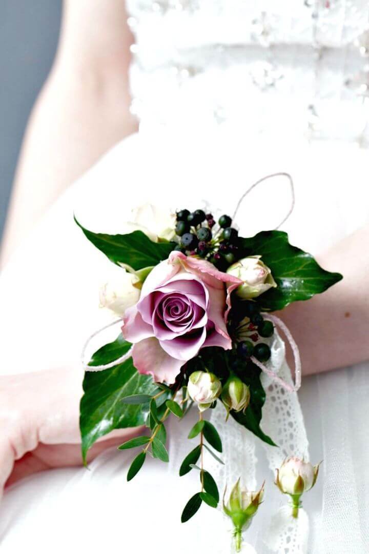 20 Homemade DIY Corsage Ideas Anyone Can Make 4 Beautiful Flower Wrist Corsage Tutorial