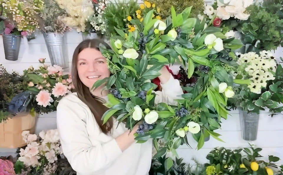 A Step-by-Step Guide to Crafting Your Own Spring Wreath 3 beautiful diy spring wreath