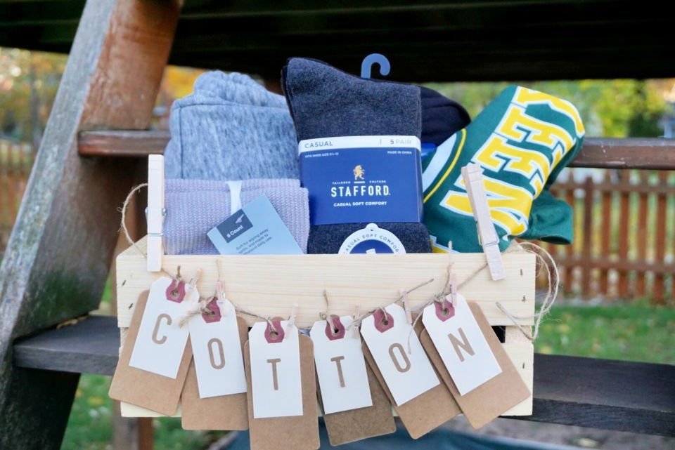 DIY Gift Baskets to Make: 30 Unique Gift Basket Ideas 27 DIY 2nd Anniversary Gift Basket