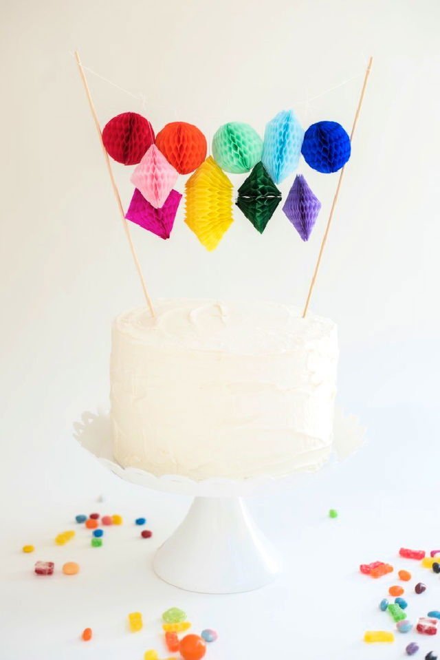 20 DIY Wedding Cake Topper Ideas You'll Love 14 DIY Honeycomb Paper Cake Topper
