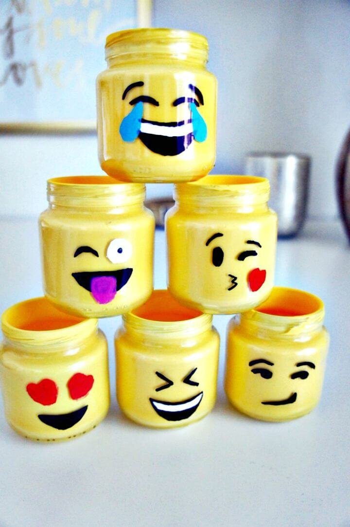 Mason Jar Gifts in a Jar: 25 DIY Mason Jar Gift Ideas 18 Make Emoji Mason Jars With Written Guide