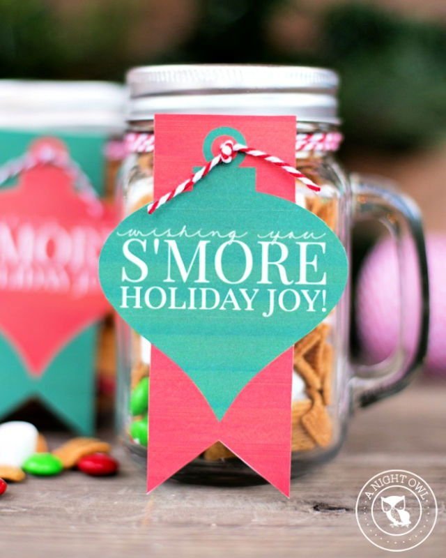 Mason Jar Gifts in a Jar: 25 DIY Mason Jar Gift Ideas 8 How to Make a S’Mores Mason Jar Gift
