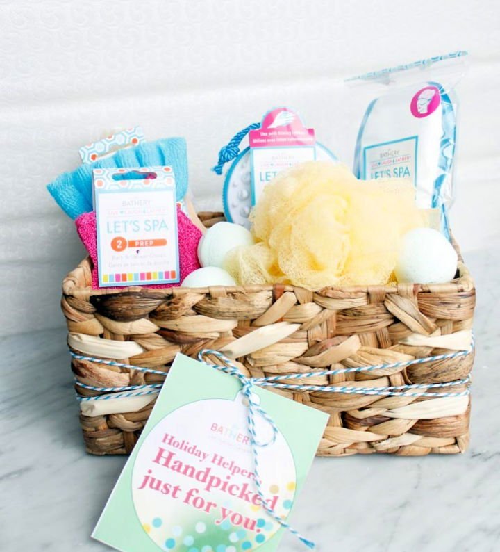 DIY Gift Baskets to Make: 30 Unique Gift Basket Ideas 14 Create Your Own Spa Gift Basket