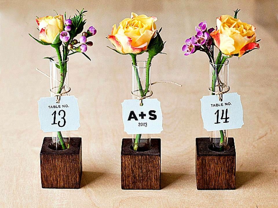 DIY Wedding Favors (25 Cheap DIY Wedding Favor Ideas) 8 Handmade Wooden Stem Vase