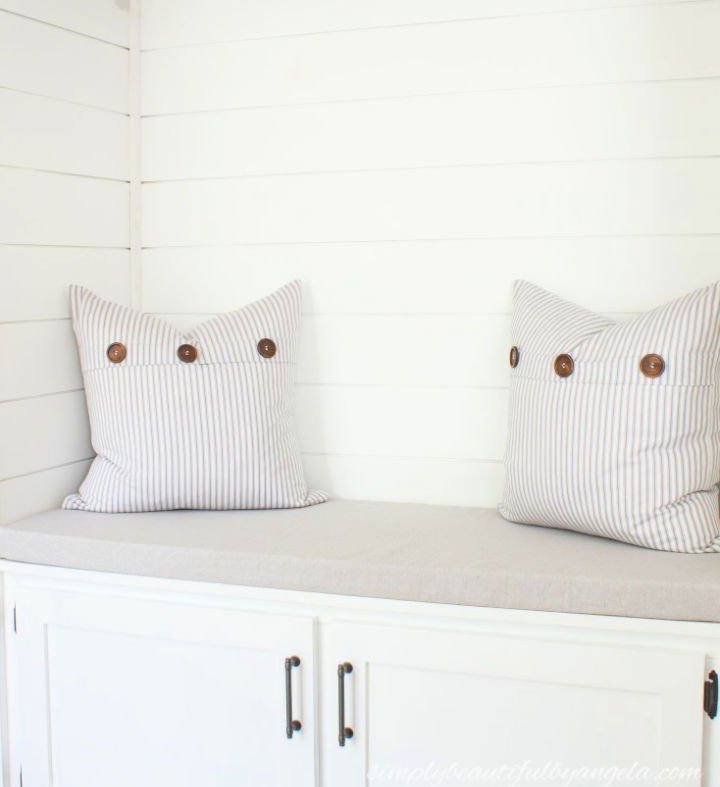 25 DIY Bench Cushions: Make a Bench Seat Cushion 14 Make Removable Bench Cushion