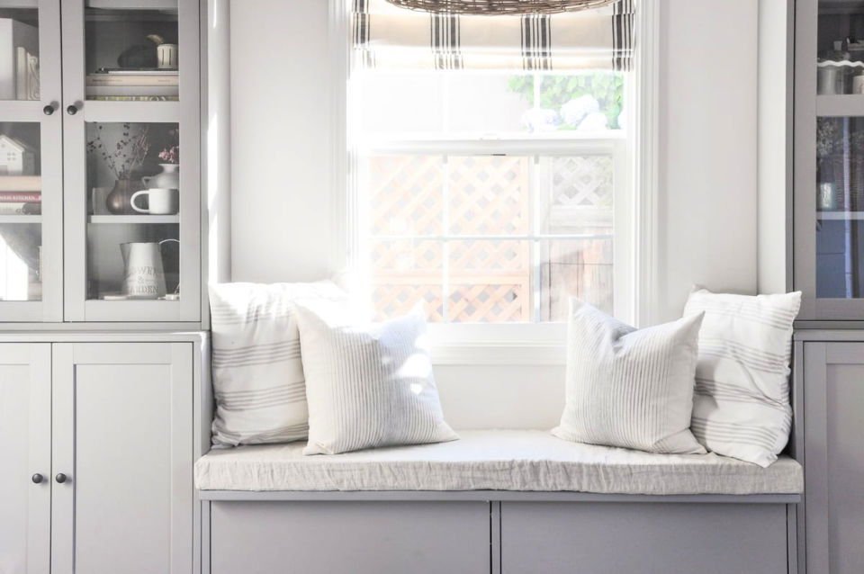 25 DIY Bench Cushions: Make a Bench Seat Cushion 22 DIY Bench Cushion With Removable Cover