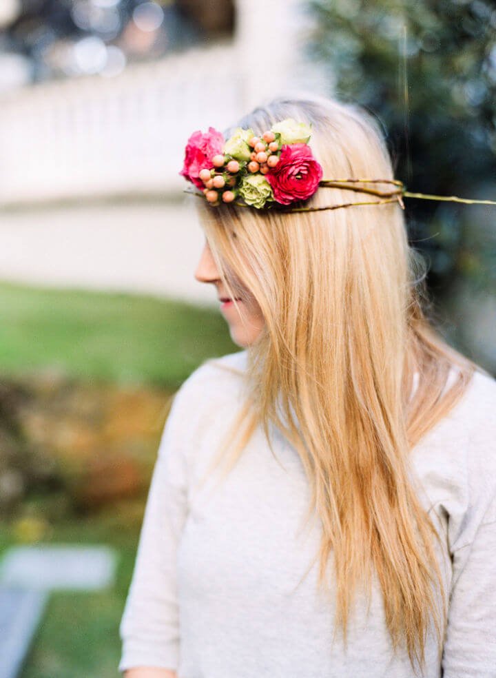 80 DIY Wedding Ideas for Decorations, Apparel & Food 39 DIY Hot Pink Summer Floral Crown
