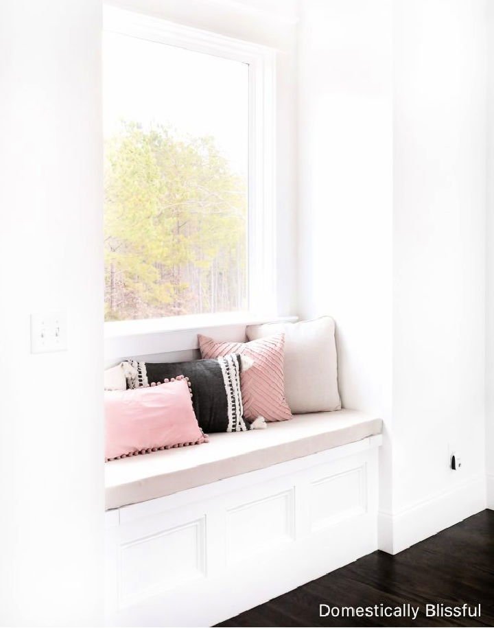 25 DIY Bench Cushions: Make a Bench Seat Cushion 17 Homemade Window Seat Cushion