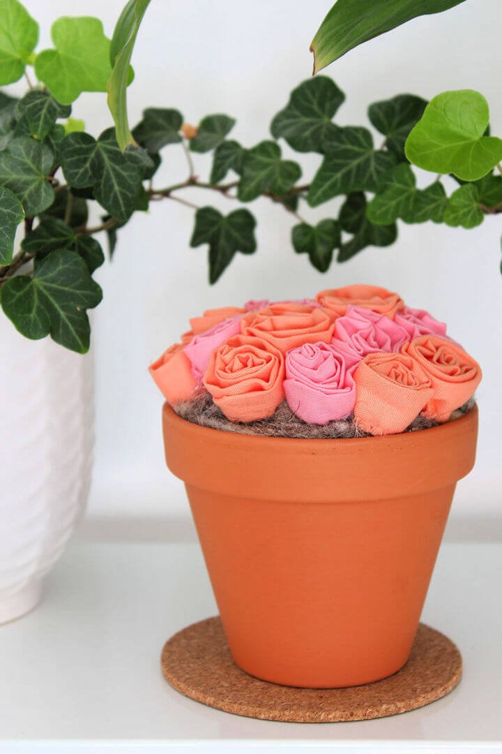 80 DIY Wedding Ideas for Decorations, Apparel & Food 7 How to Make Fabric Flowers