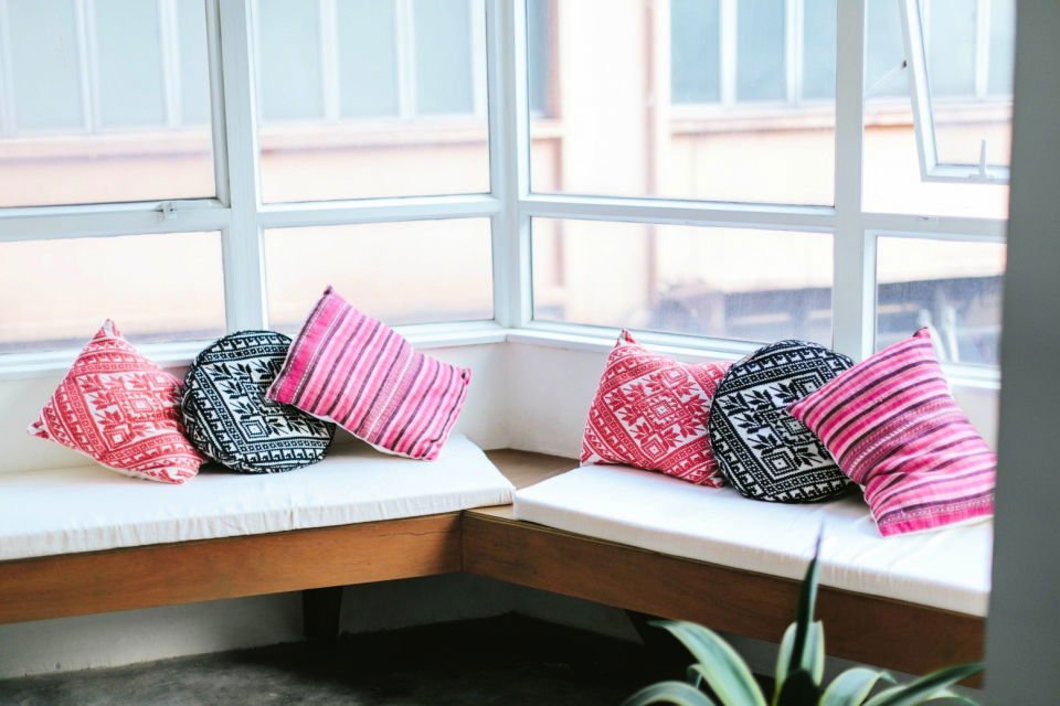 25 DIY Bench Cushions: Make a Bench Seat Cushion 11 How to Make Seat Cushions for Bench