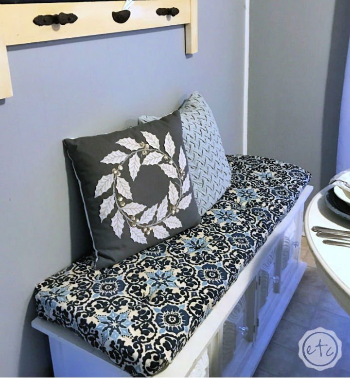 25 DIY Bench Cushions: Make a Bench Seat Cushion 4 Make Your Own Tufted Bench Cushions