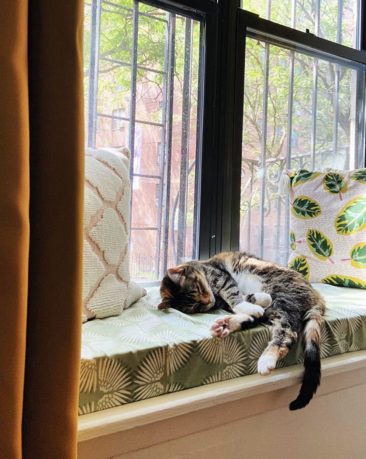 25 DIY Bench Cushions: Make a Bench Seat Cushion 18 No Sew DIY Window Seat Cushion Under $50