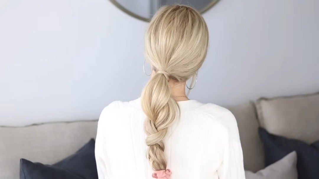 Cute and Easy Hairstyles for School: Learn How To Do 6 easy way to style hair every day