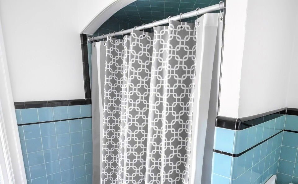 How to Make a DIY Shower Curtain 12 how to make a shower curtain