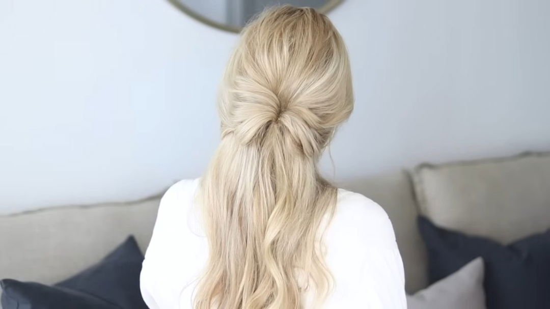 Cute and Easy Hairstyles for School: Learn How To Do 5 how to style long hair with pony