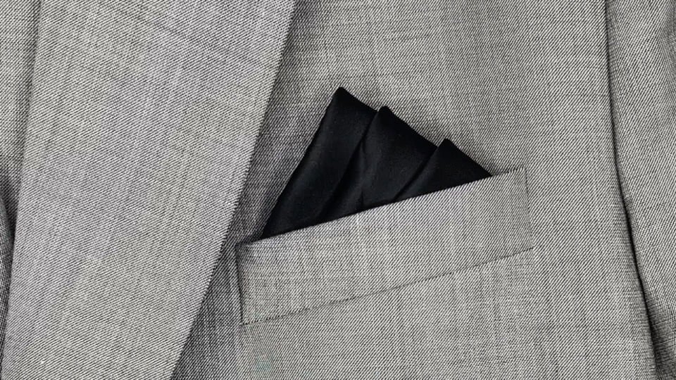 How to Make a Pocket Square: 15 Easy DIY Pocket Square Ideas 13 How to Fold a Pocket Square