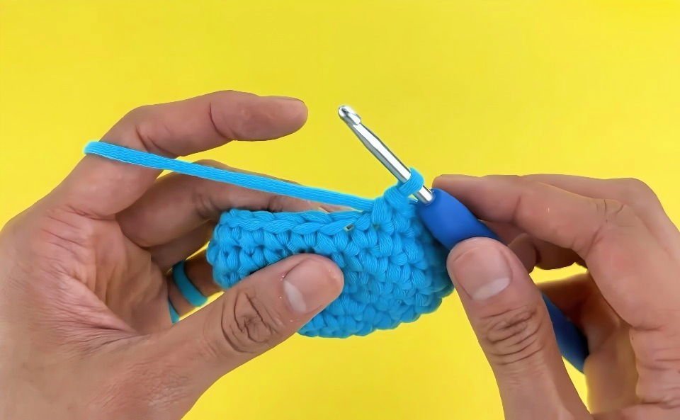 Mastering the Slip Stitch in Crochet: A Comprehensive Tutorial 5 how to slip stitch in crochet